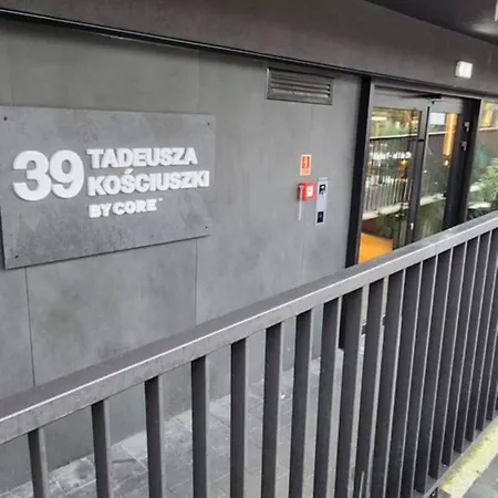 Vistula Loft , Spa , Sauna & Swimming Pool, Free Parking! *